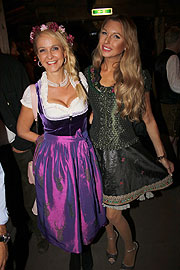 Simone Ballack war zu Gast bei der "Diamonds Wiesn" im K&auml;fer am 21.09.2017 (&copy;Foto:Martin Schmitz)